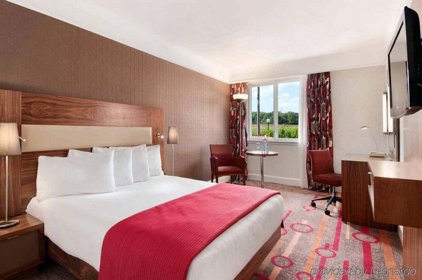 Orida Newbury Hotel 4*