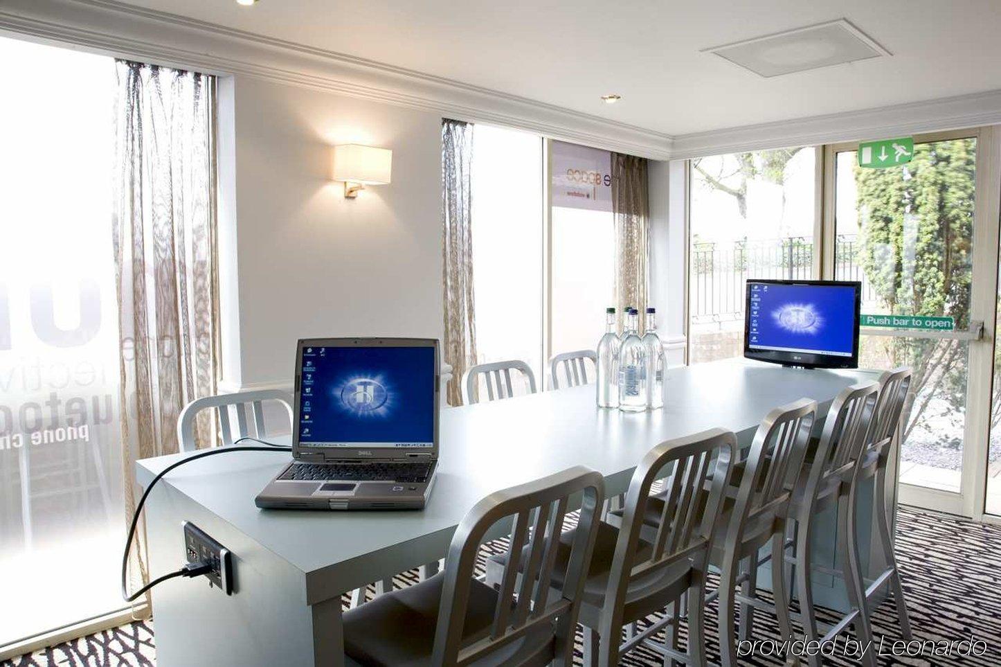Orida Newbury Hotel