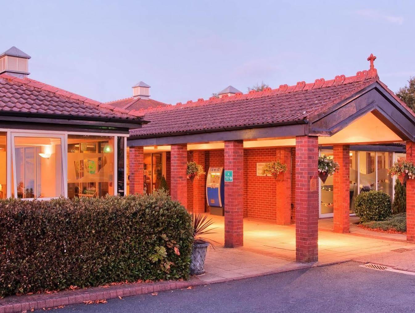 Orida Newbury Hotel