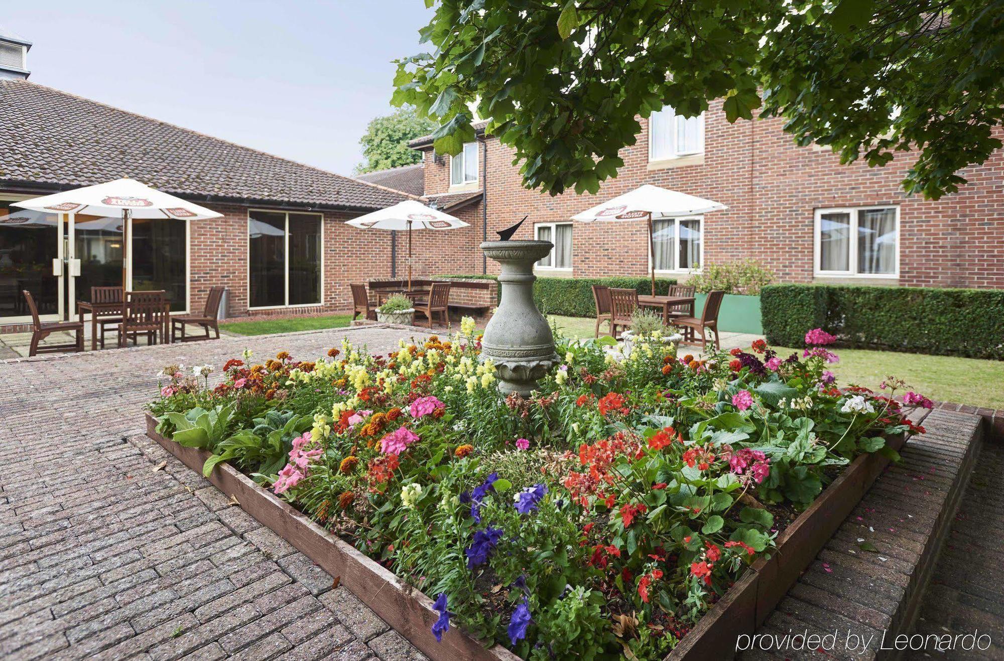 Orida Newbury Hotel